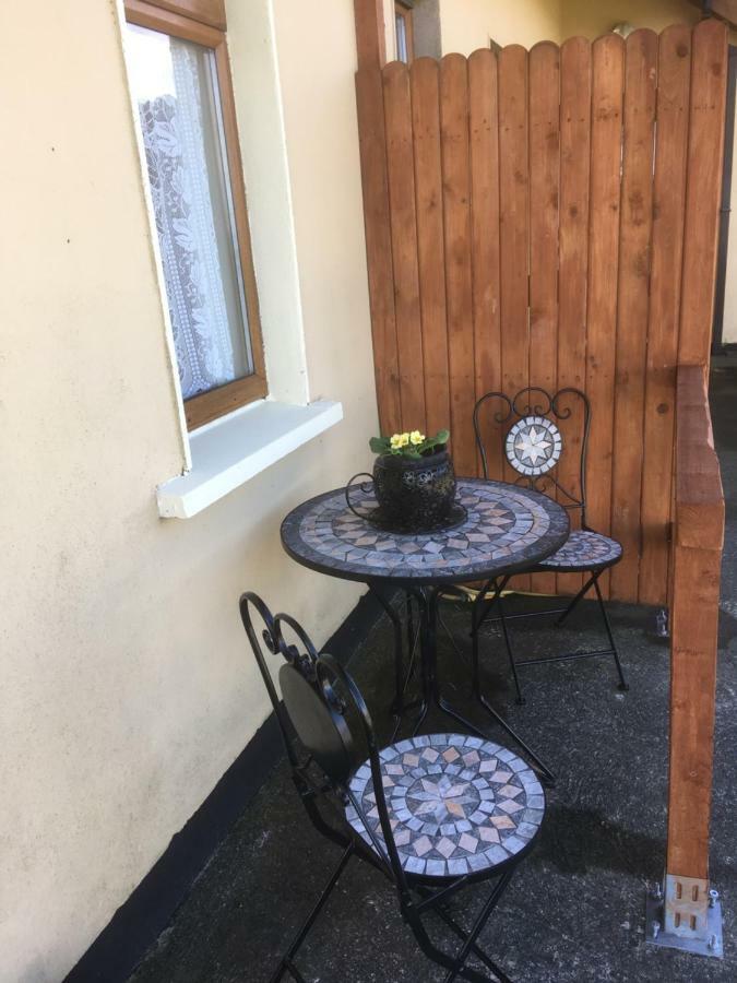 Baurleigh Studio Apartment P72F340 Lissaphooca Cross Roads Exterior foto